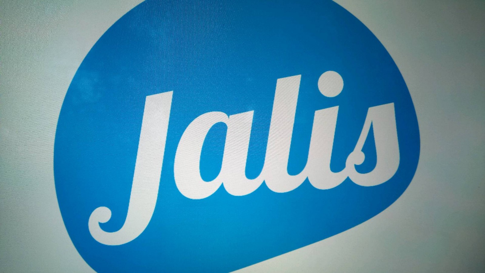 Qui pourrait planter du gazon dans mon jardin 83190 ollioules Froment jean