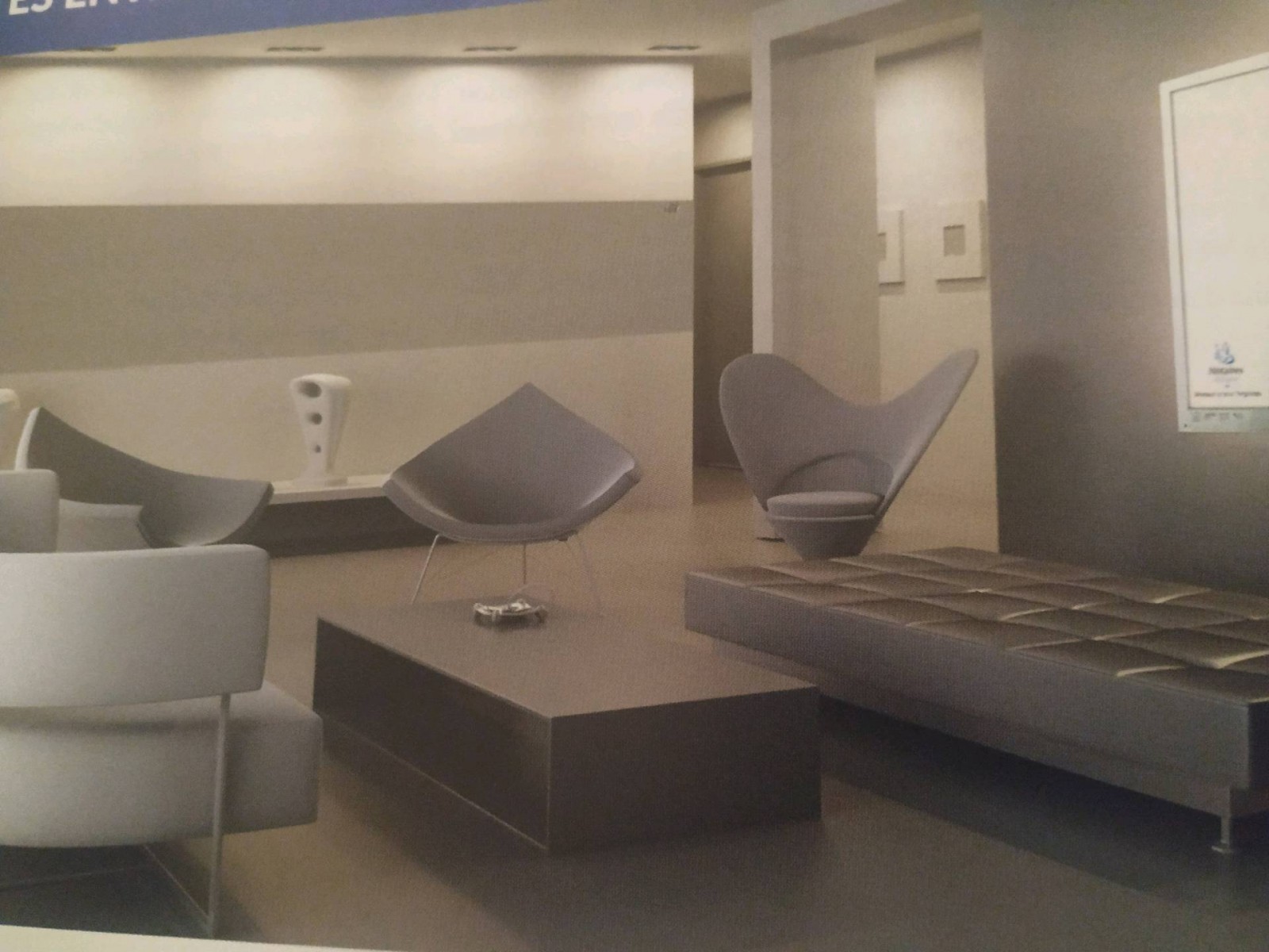 société d'affichage vidéo pour salle d'attente Toulouse  | Prisme Salle d'attente