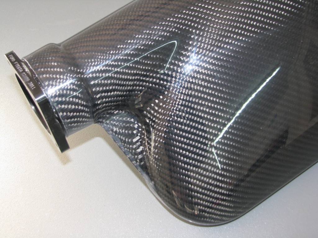 Fabrication de pièces en matériaux composites par moulage à Paris REACOMPOSIT