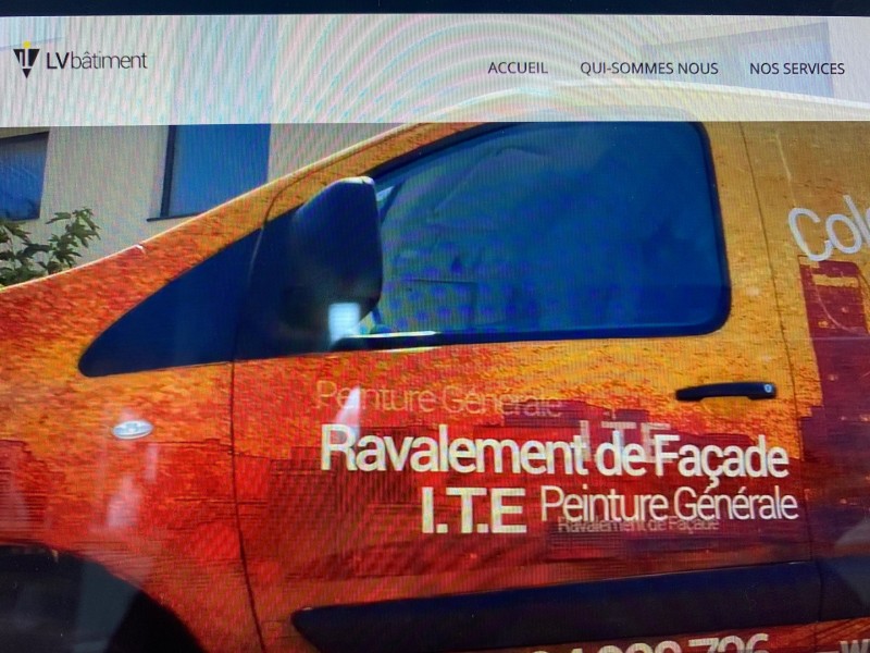 Où trouver une entreprise pour remettre en état la façade de ma maison La SEYNE sur mer LV Batiment