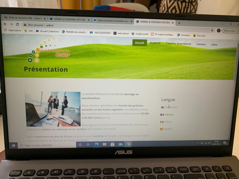 Animal&vegetables Fats Broker Si tu es à Aix-en-Provence est une société de courtage en marchandise spécialisé dans les graisses animales et déshuilent végétale.