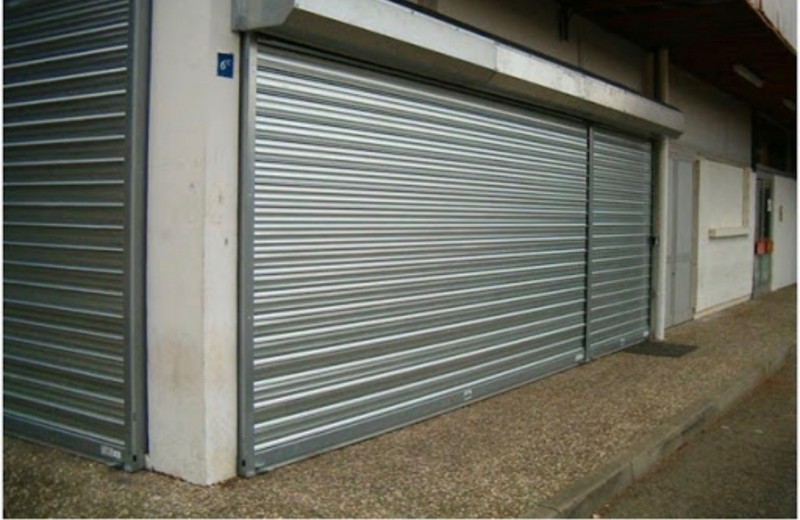 Trouver en urgence un artisan pour réparer le rideau métallique de mon magasin dans le huitième arrondissement de Marseille 13008 Bouches-du-Rhône 