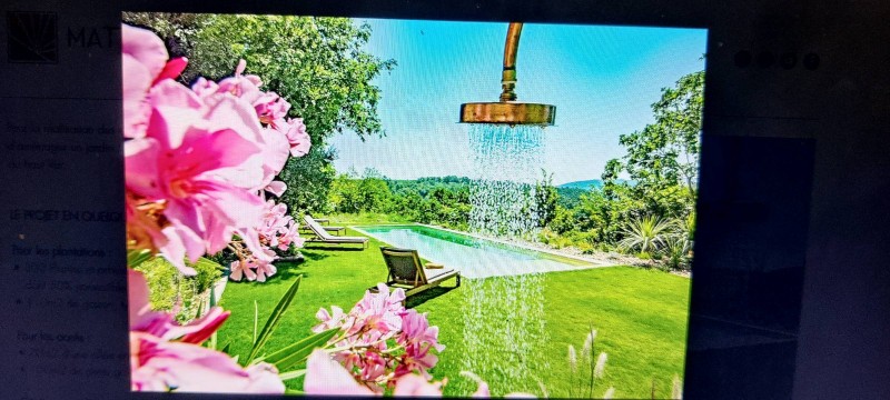 Création de jardin avec local technique en toit végétalisé sur Toulon dans le Var