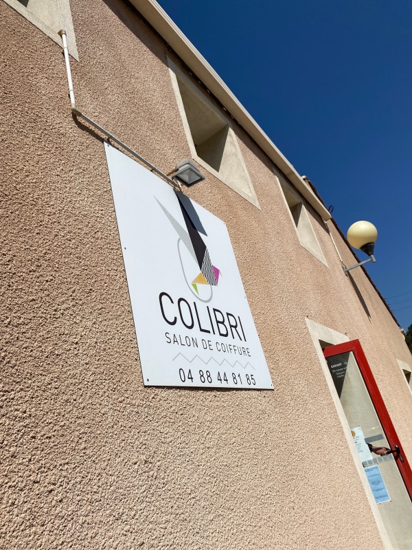  Où trouver un coiffeur spécialisé dans le rattrapage d’une coloration ratée à la Valentine dans le 11e arrondissement de Marseille