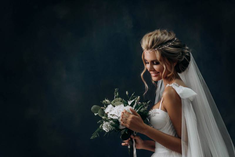 Boutique de mariage Harmonya à Toulouse, trouver une robe de mariée adaptée à sa morphologie 