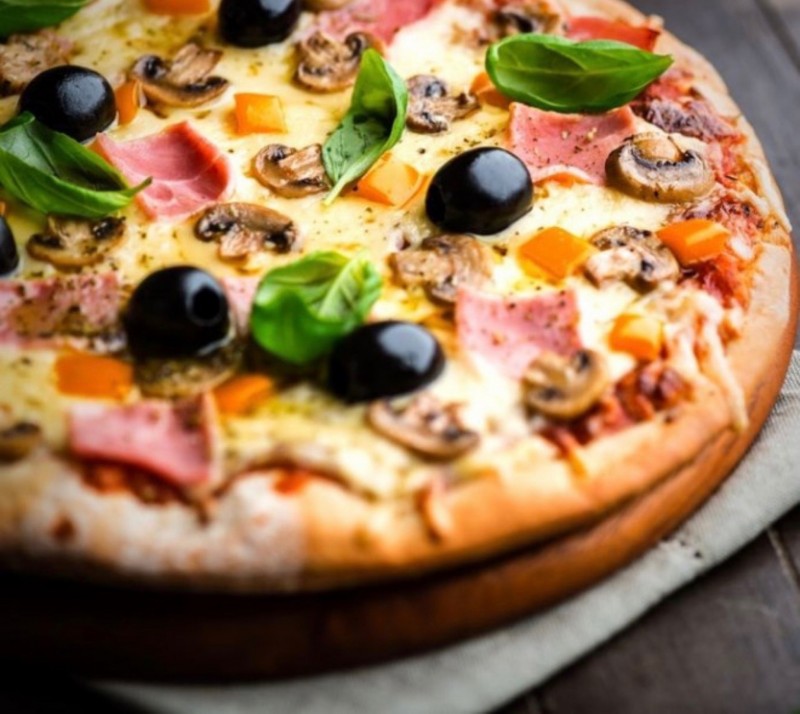  Trouver de délicieuses pizzas au feu de bois avec pâtes à l’huile d’olive dans le huitième arrondissement de Marseille 13008 Bouches-du-Rhône 