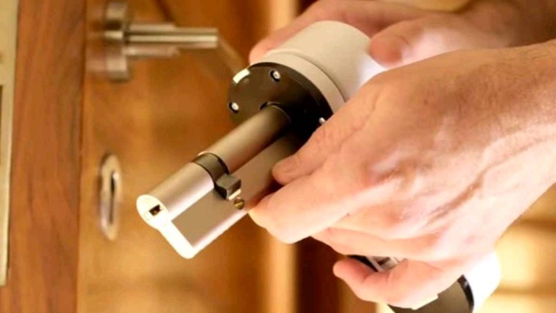 Professionnel pour remplacer un verrou de porte blindée à TOULOUSE