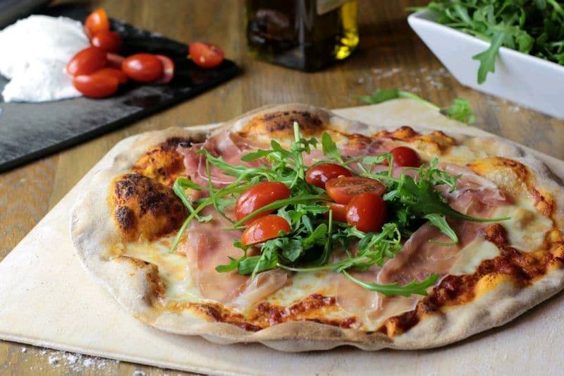 Trouver un bon pizzaiolo sans gluten à proximité de la route départementale et de Top Garage ? Solllies Toucas José Le Neindre