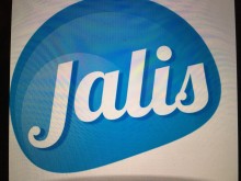  Vous cherchez un accessoire ultra personnalisé pour un cadeau À offrir ou pour vous-même un objet éthique écologique et local. votre brodeuse artiste vous en créer un sur-mesure Toulon Mes t’its bidules 